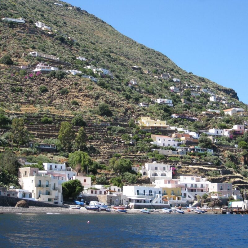 Mini Crociera da Cefalù alle Isole Eolie – Alicudi e Filicudi