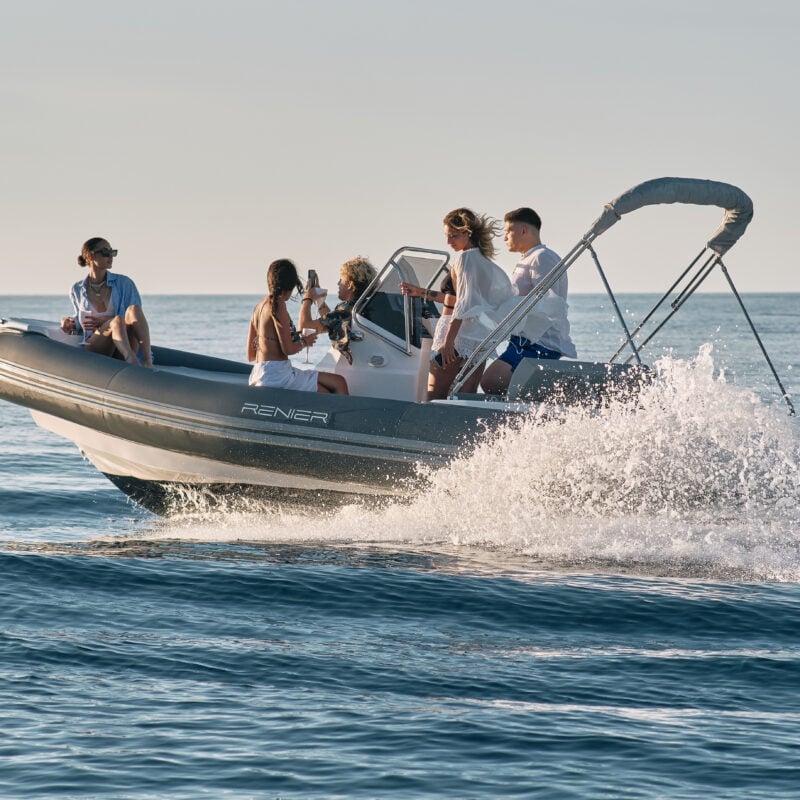 Tour Privato in Gommone a Cefalù – fino a 6 ospiti  (3 ORE)